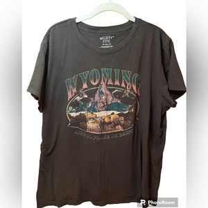 Mighty fine Wyoming T-shirt